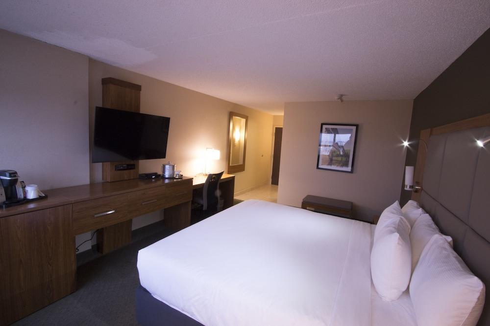Ramada By Wyndham Northern Grand Hotel & Conference Centre Fort St. John Kültér fotó