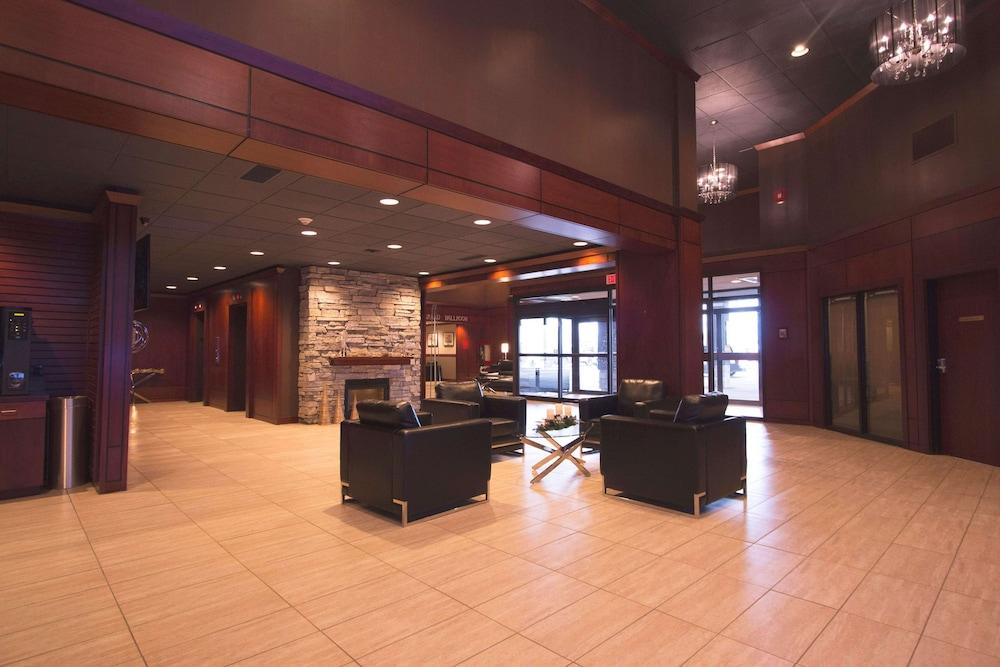 Ramada By Wyndham Northern Grand Hotel & Conference Centre Fort St. John Kültér fotó